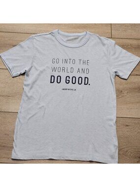 Soul Honey Women's "Go Into The World And Do Good" Graphic Tee Light Blue Size M